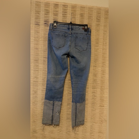 BlankNYC Deef Cuff Distressed Light Wash Mid Rise Cropped Ankle Jeans Sz 25 - Picture 6 of 15
